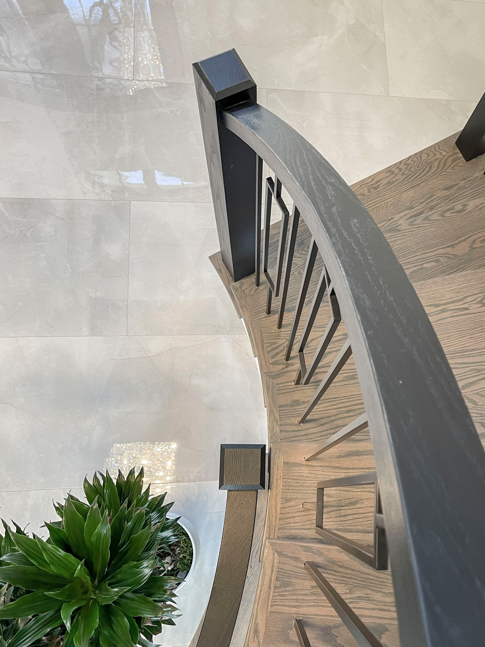 114_Striking Floating-Curved Staircase, Leesburg VA 20175