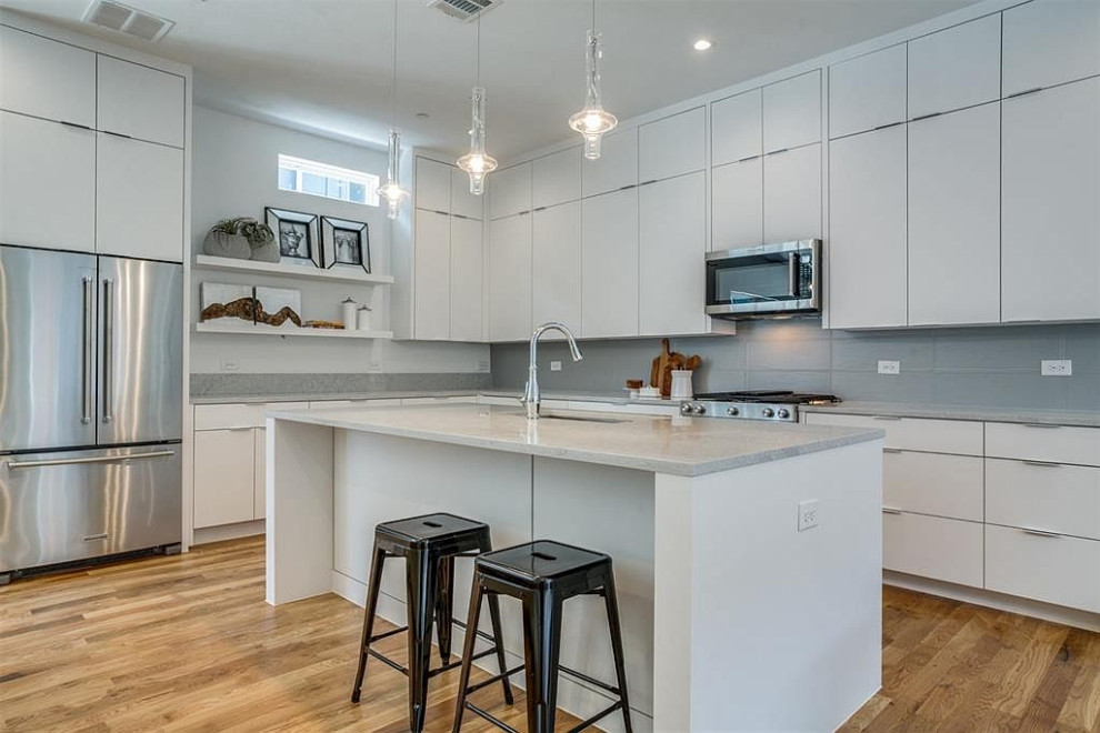 Design & Build Project Modern Kitchen Chicago by VRC Management