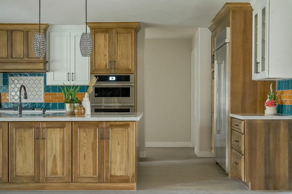 Transitional kitchen photo in Phoenix