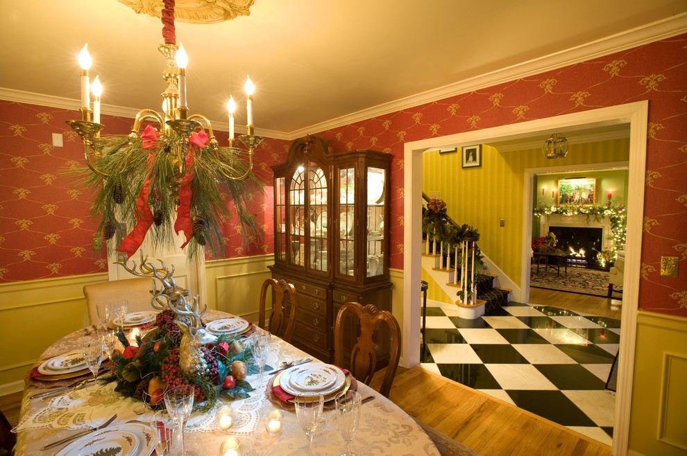 Design ideas for a traditional dining room in Louisville.
