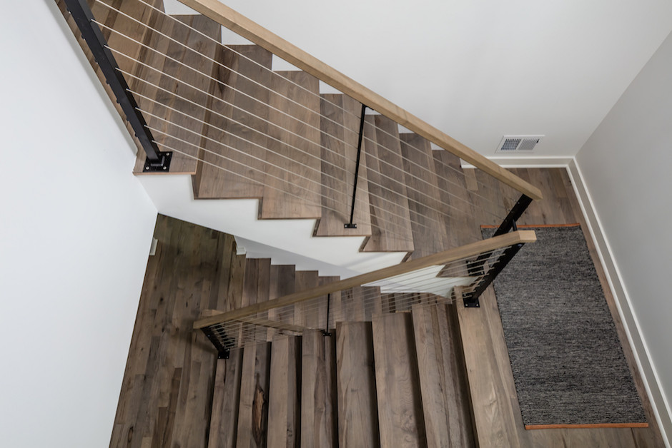 Kleine Moderne Treppe in U-Form in Minneapolis