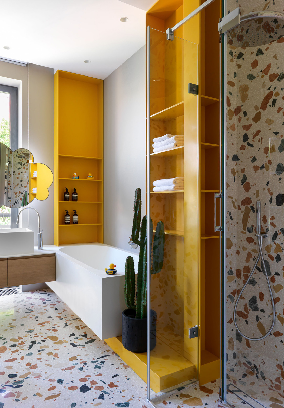 Apartment of three generations