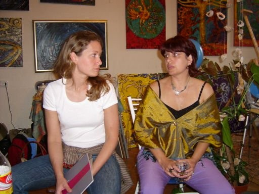 На фоне картин Лики Волчек