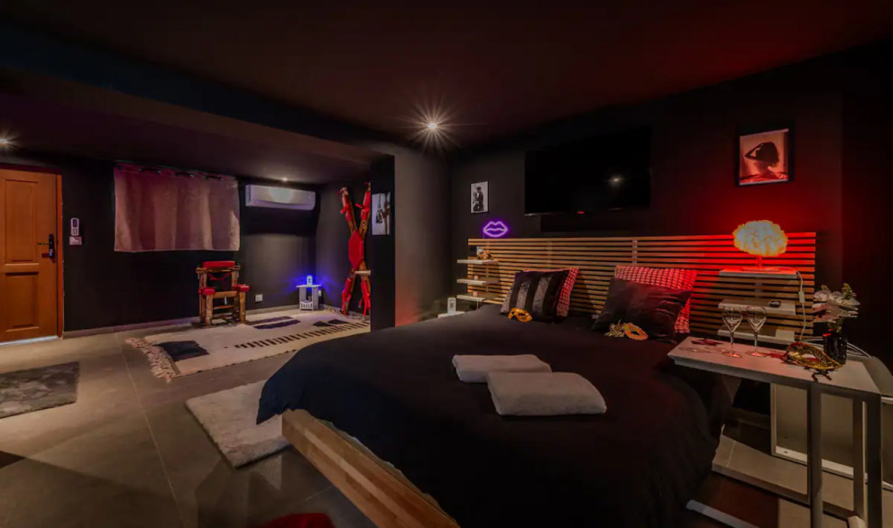 Love room