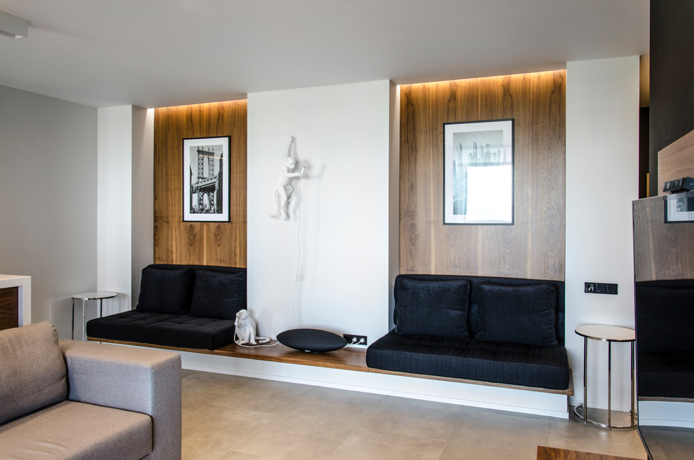 Строгость и немного озорства