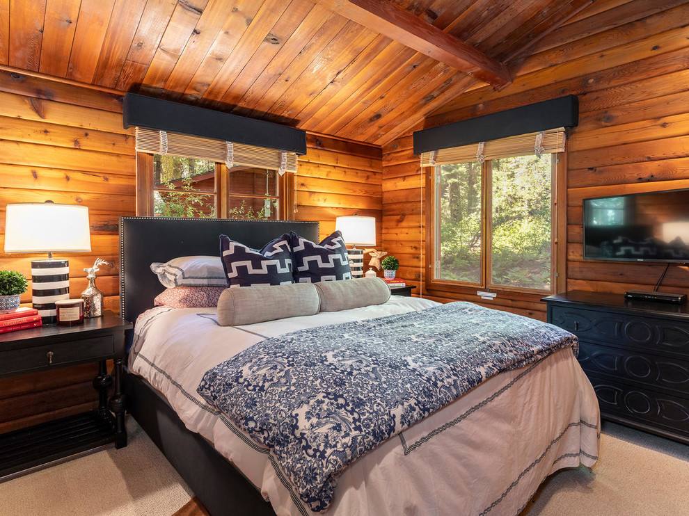 Photo of a country bedroom in Sacramento.