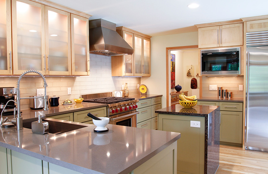 Kitchen - transitional kitchen idea