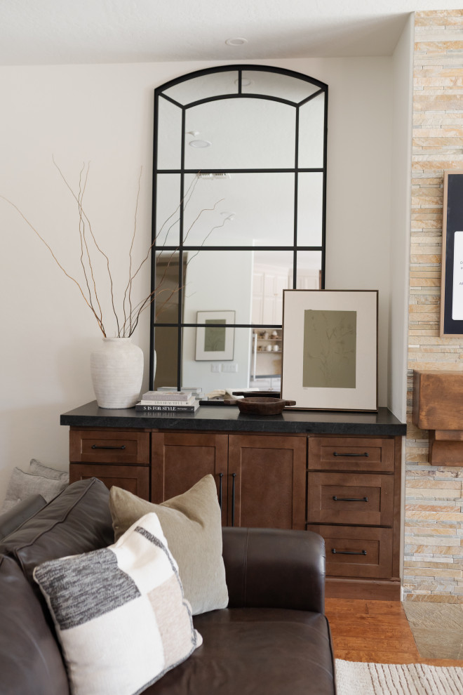 Inspiration for a transitional home design remodel in Phoenix
