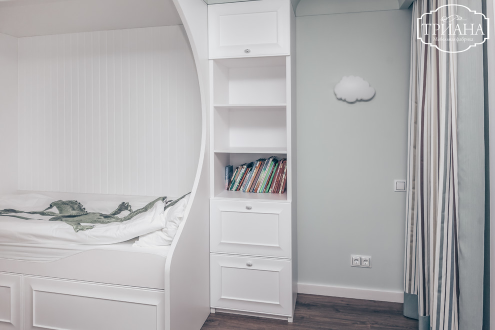 Гарнитур в детскую комнату