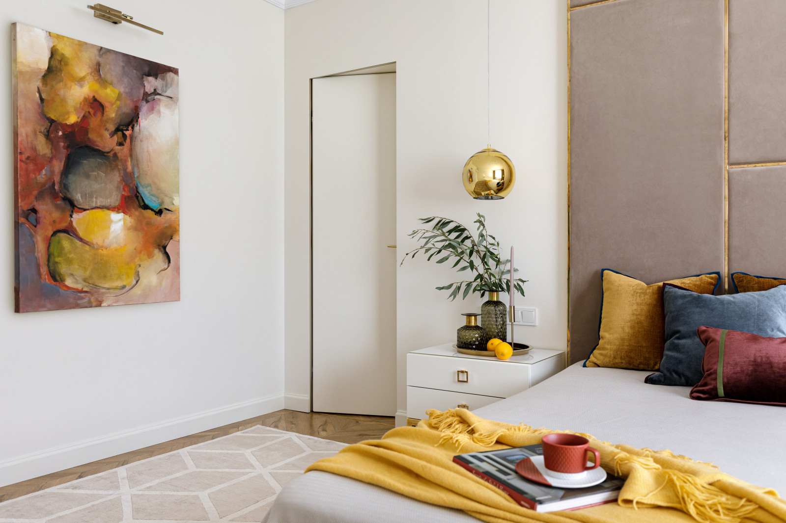 Квартира 125м2 | GOLD ACCENT | Неоклассика и модерн с латунными акцентами