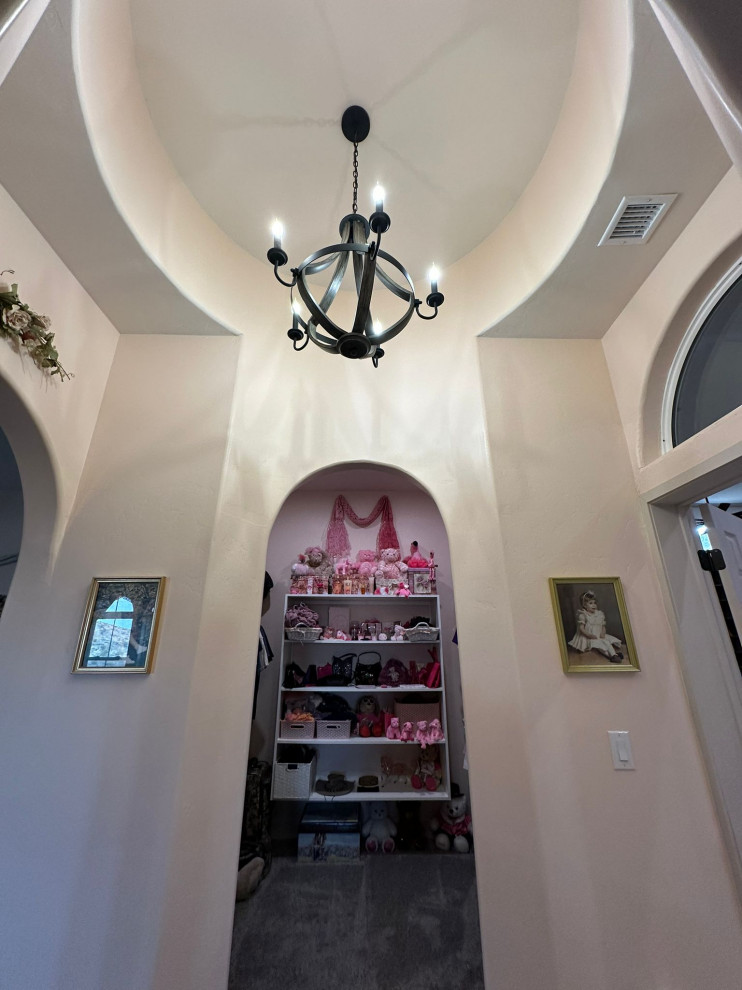 CASTILLO DE LE SERENDIPIA, N Randolph Rd / Custom New Home