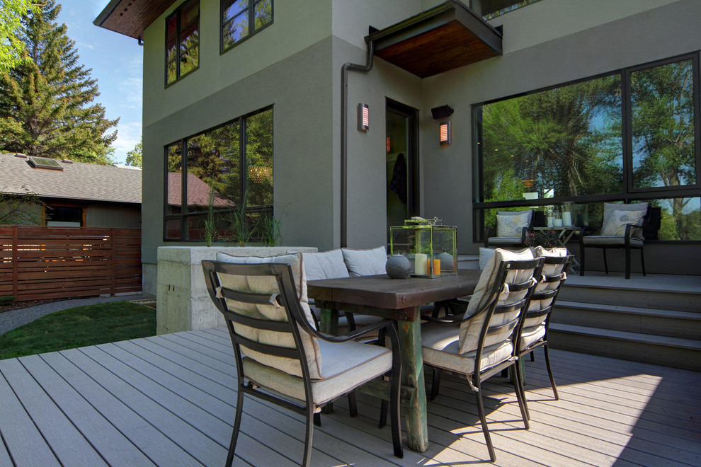 Example of a transitional deck design in Calgary