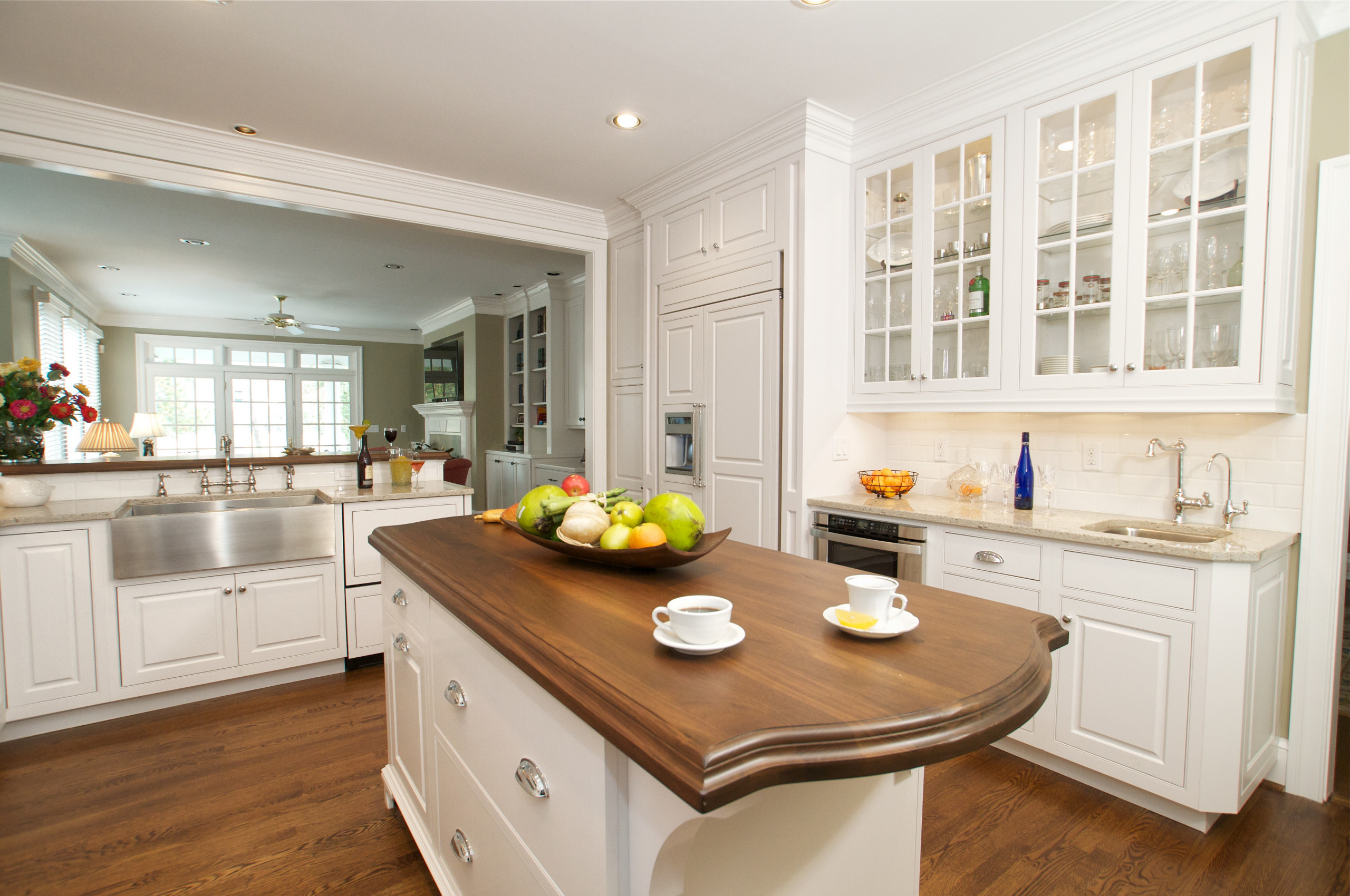 WHITE KITCHEN VASP