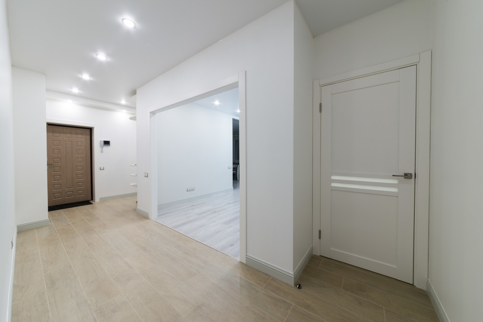 Трёхкомнатная квартира в светлых тонах!