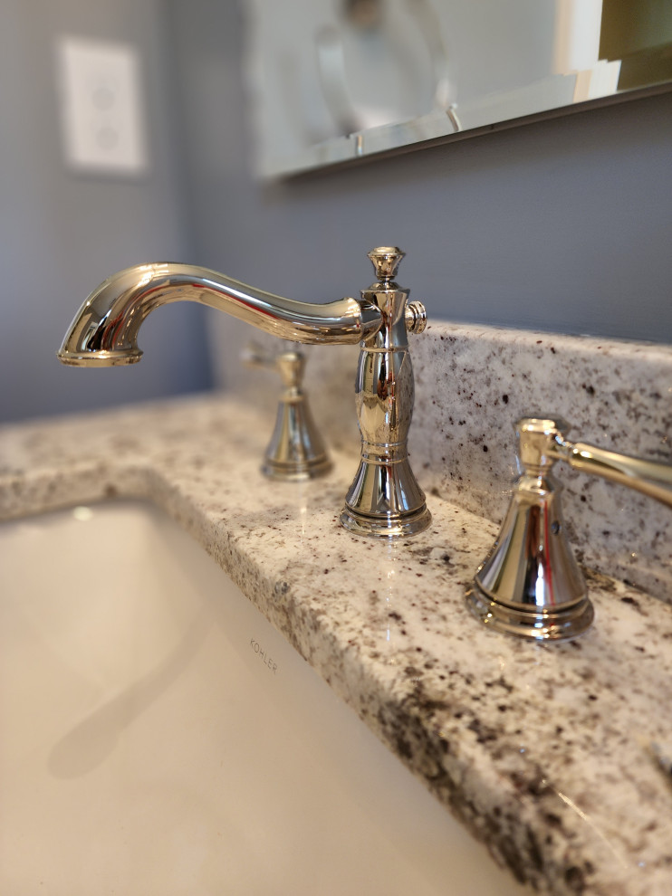 Home design - transitional home design idea in Boston