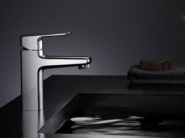 Bright and Simple Bathroom Sink Faucet,Polished Chrome