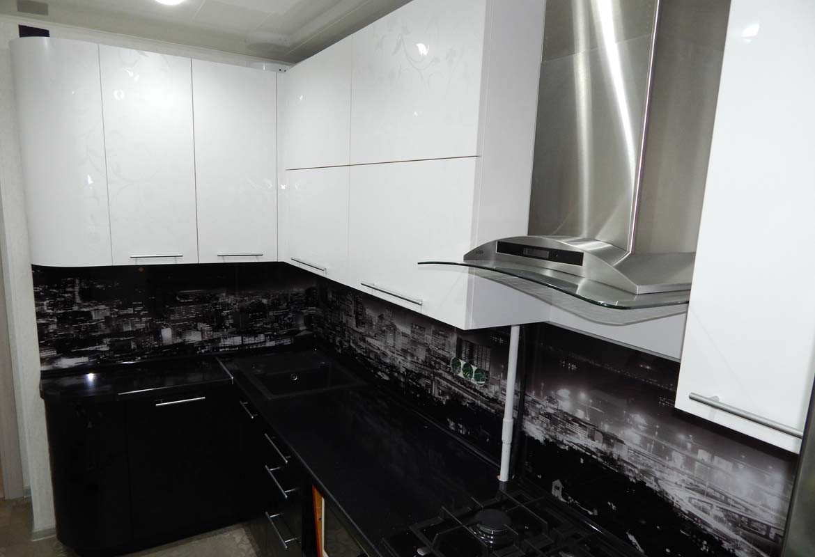 Кухни с фасадами из пластика