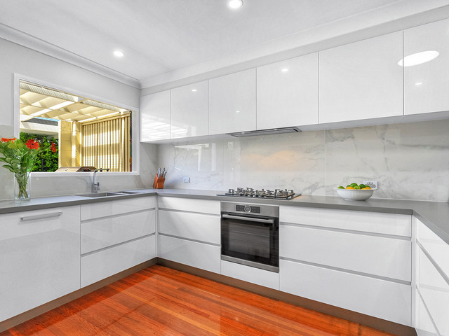 Wynnum Client contemporary-koek