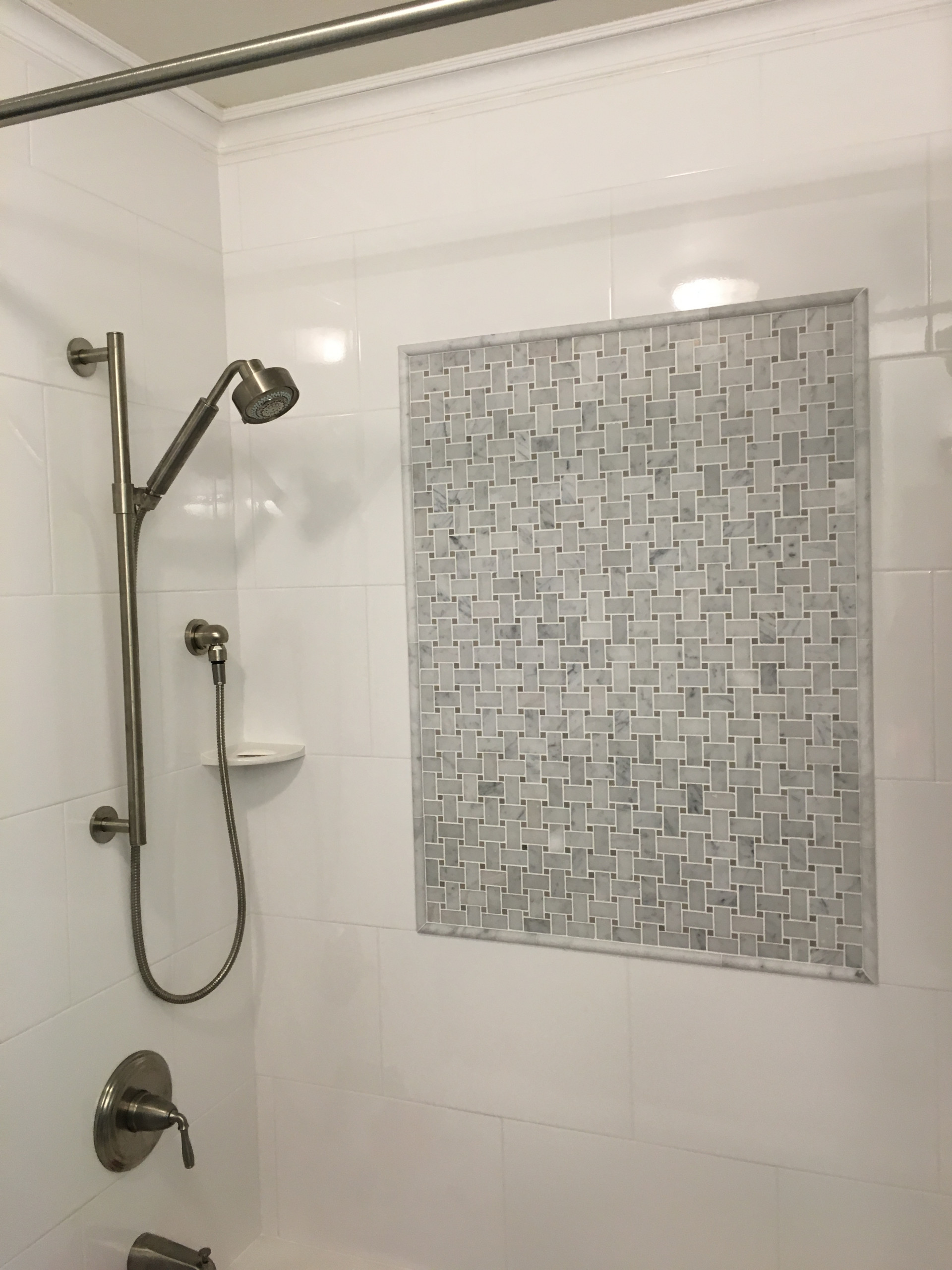 Traditional White Shower-Stockton,CA and Lodi, CA
