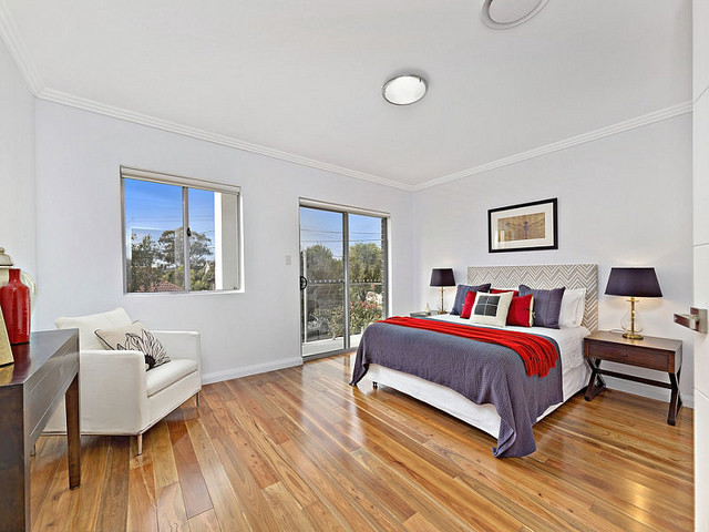 Inspiration for a contemporary bedroom in Sydney.