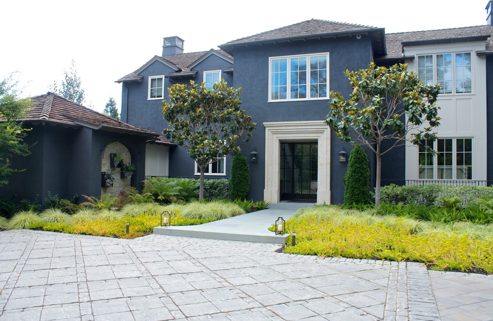 This is an example of a traditional exterior in San Francisco.