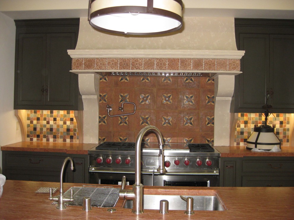 Mountain style kitchen photo in Orange County