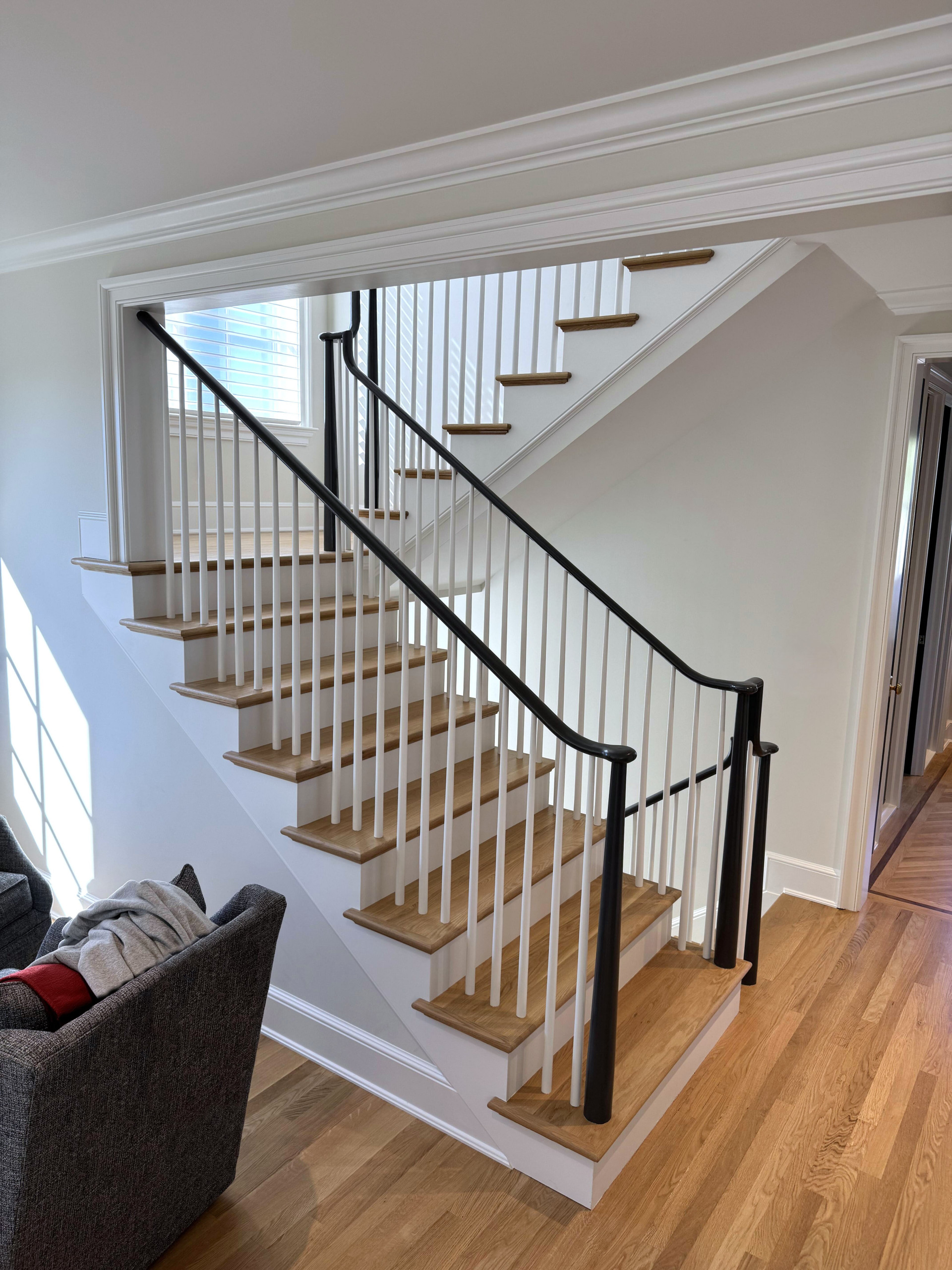 142_Airy Staircase with Over the Post Balustrade, Arlington, VA