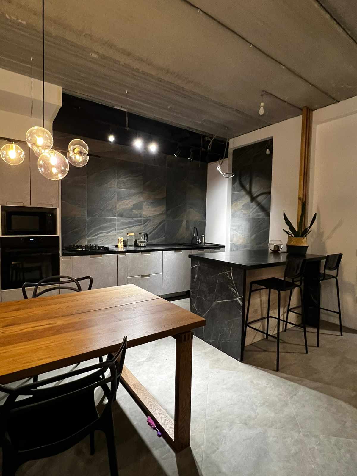 Преображение пространства кухни-гостиной в стиле Лофт