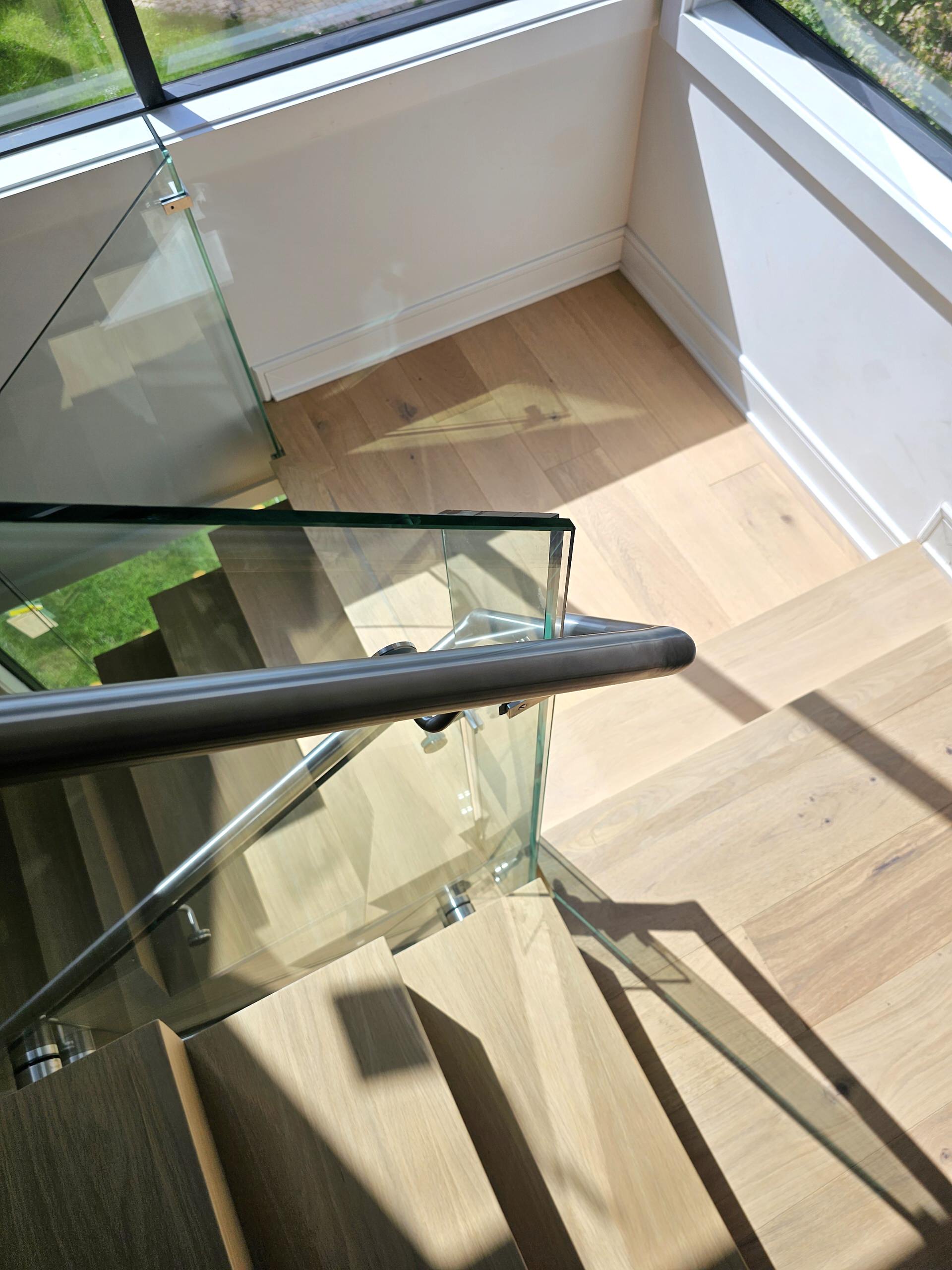 129_White Oak Slanted Riser Modern Stair, Mclean, VA 22102