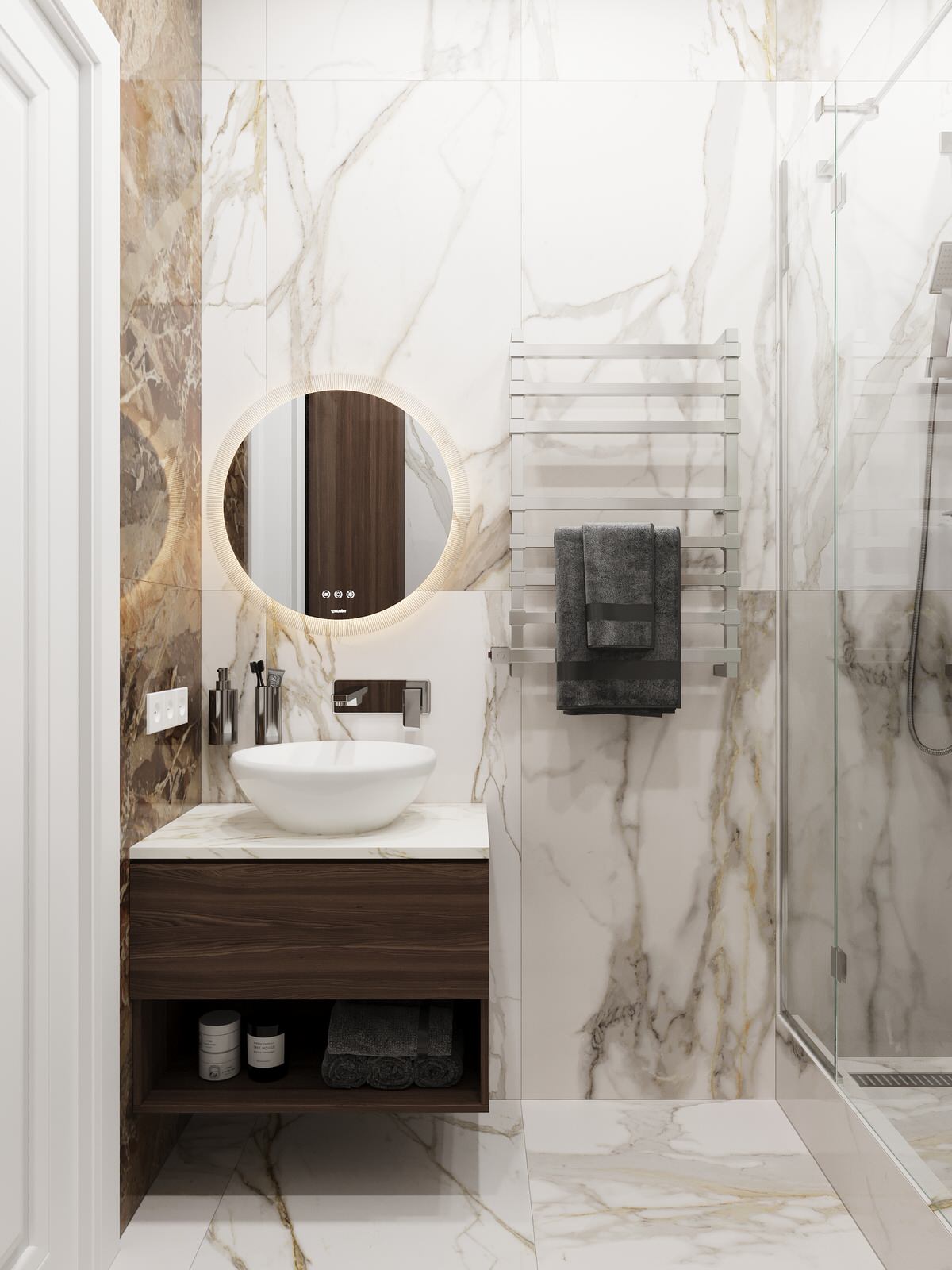 Трехкомнатная квартира в Комунарке.