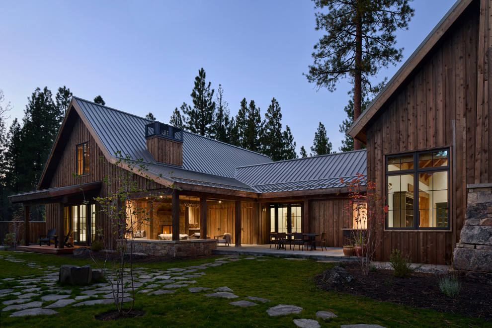 Inspiration for a scandinavian exterior home remodel in Portland