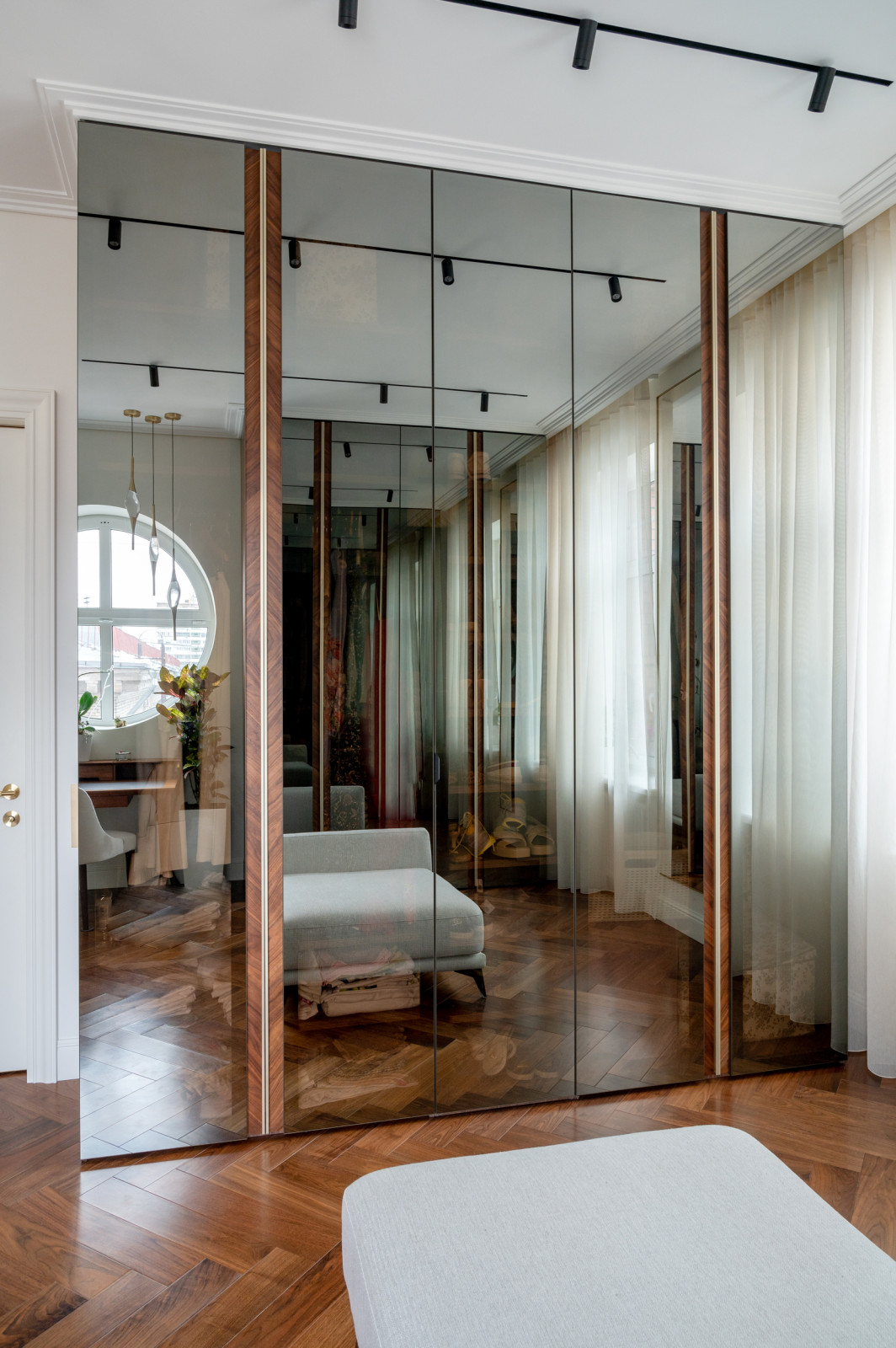 Шкафы в гардеробной