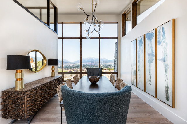 Red Ledges contemporaneo-comedor