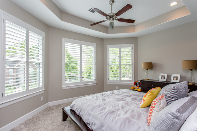 4512 Maple St. klassisch-modern-schlafzimmer