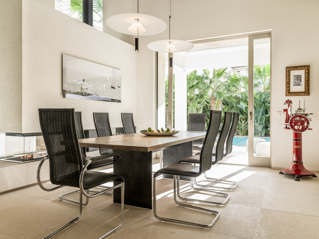 Gecko House coastal-dining-room