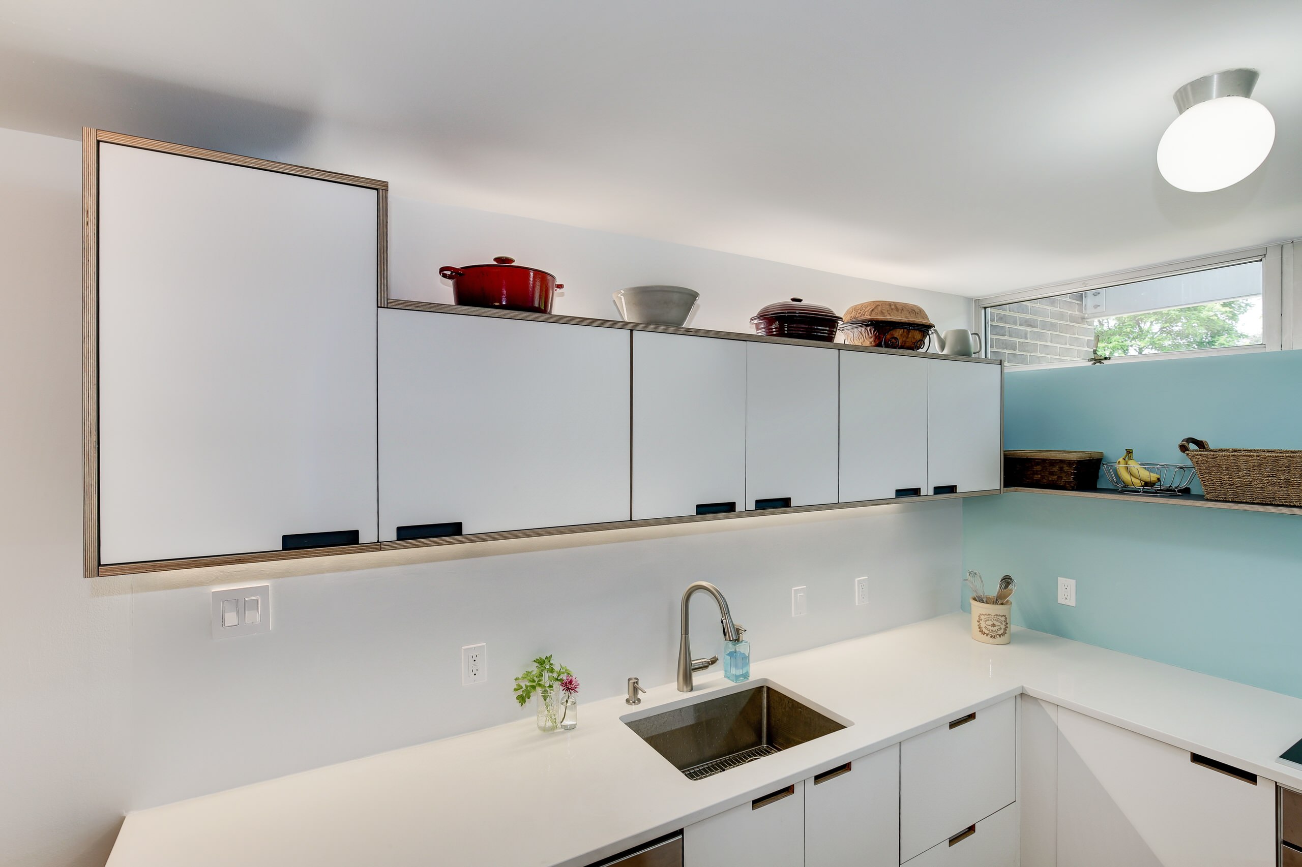 322 n st sw kitchen_013.jpg