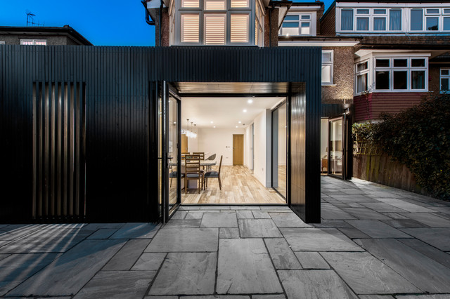 Mount Stewart Avenue trendy-hus-og-facade