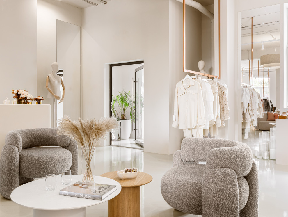 200 м2 AGLAYA бутик одежды на Сары Садыковой