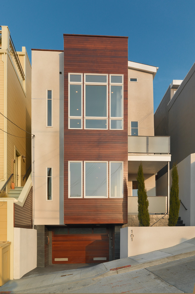 Inspiration for a modern home design in San Francisco.