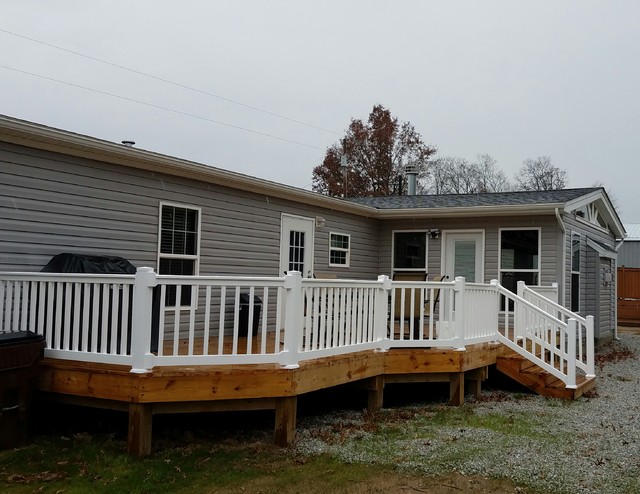 Underwood Road, Scottsburg Indiana contemporary-deck