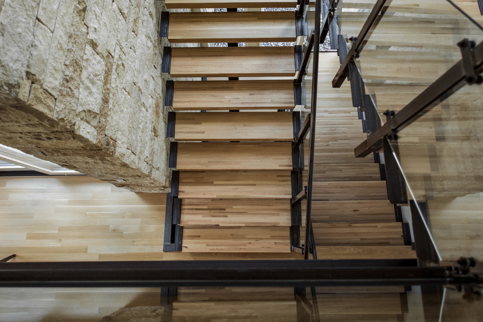 Design ideas for a contemporary staircase in Kansas City.