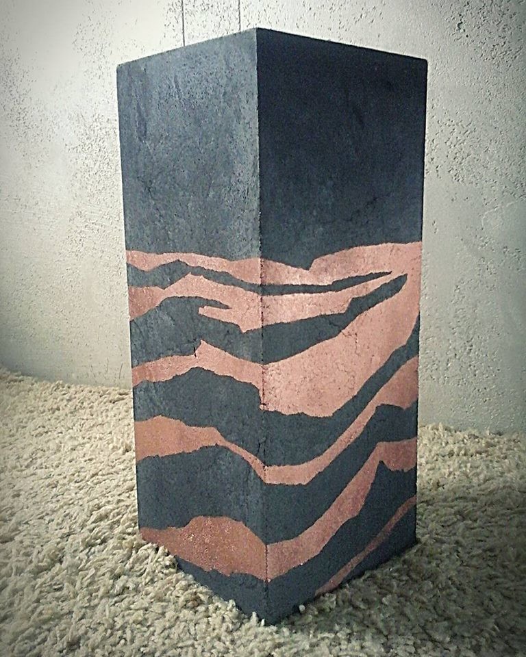 Кашпо и горшки для цветов и растений из микробетона.