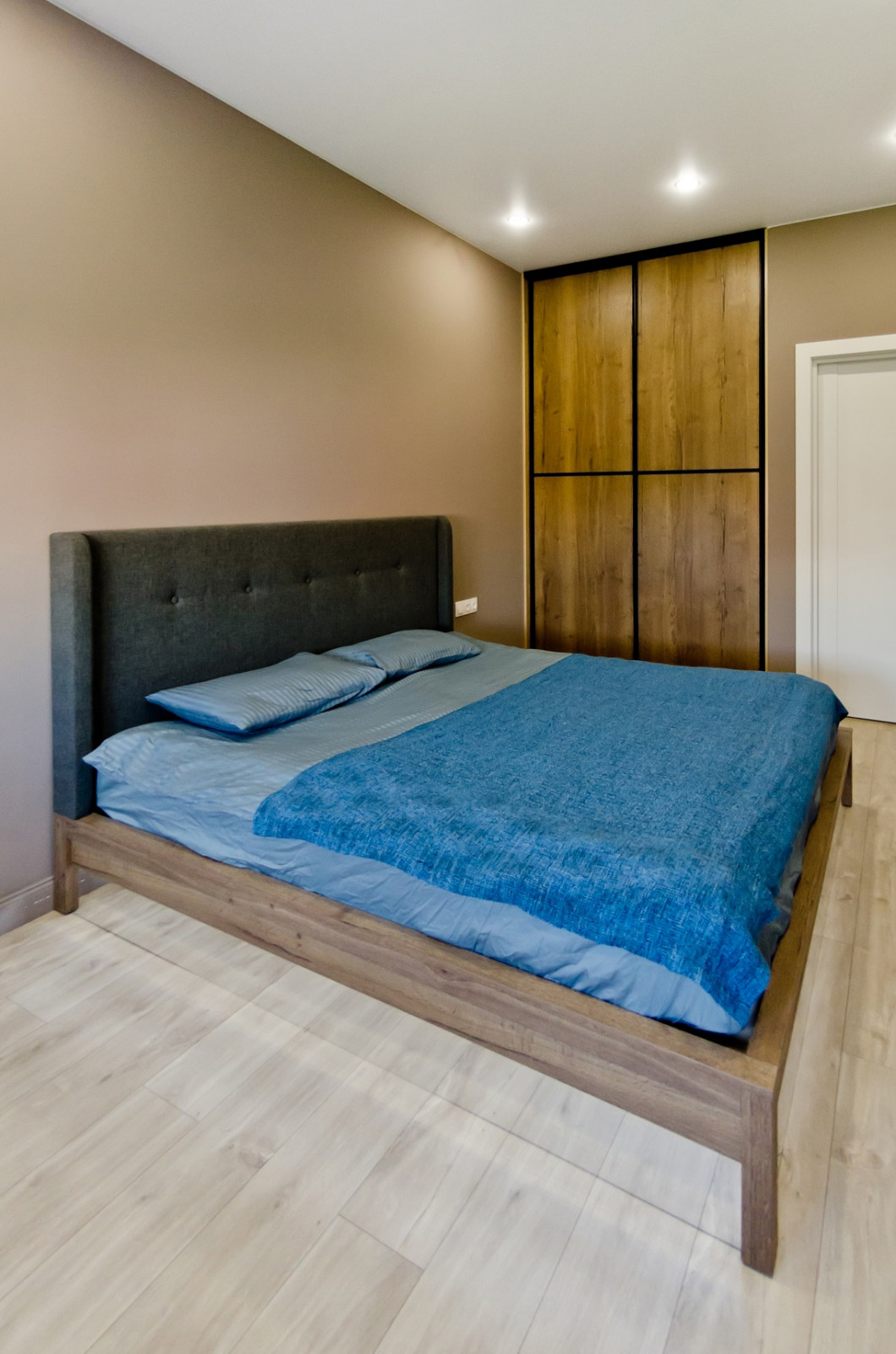 Квартира на пр. Осенний в "Лесной Поляне". Молодая современная семья.