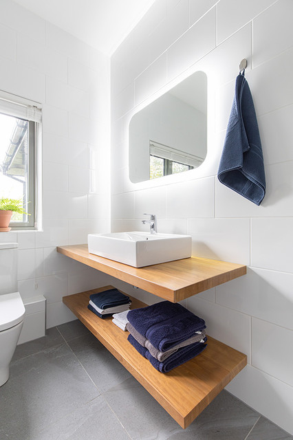 Modern Family Home scandinavian-bathroom