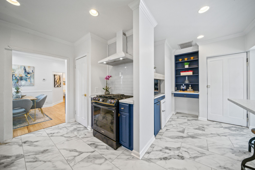 Kitchen - transitional kitchen idea