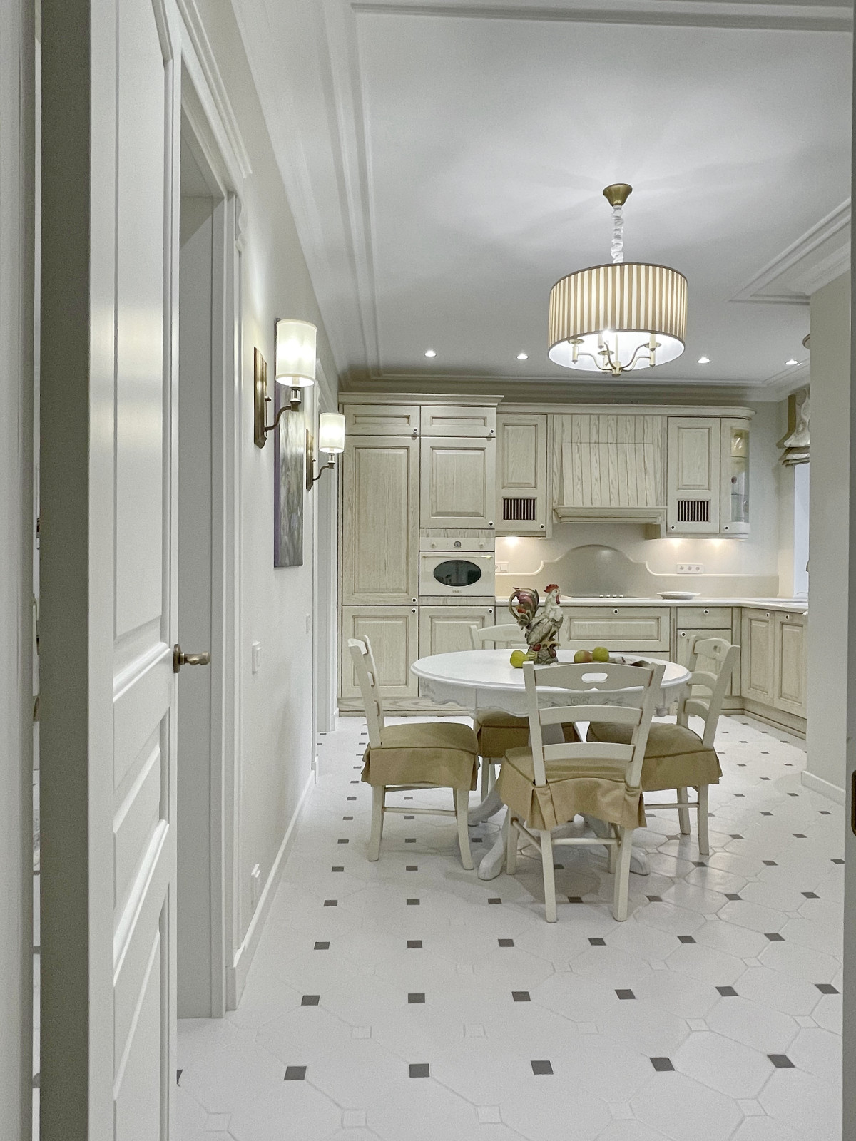 Колониальный фасон