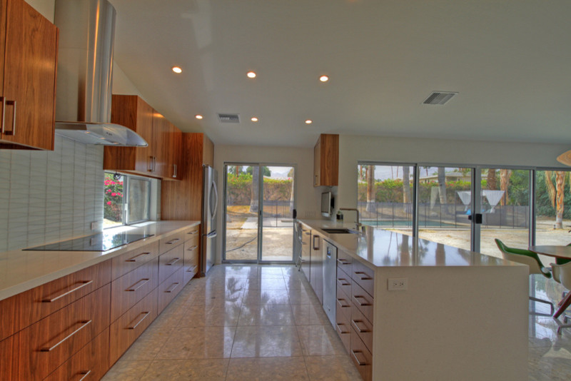 Palm Desert Modern Kitchen