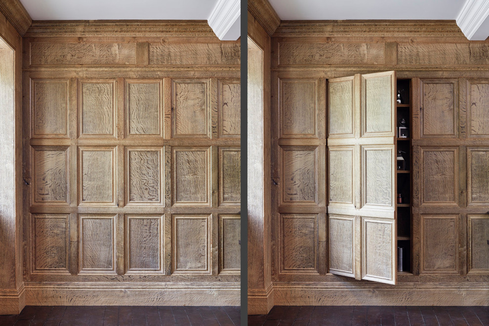 Источник вдохновения для домашнего уюта: гостиная комната в классическом стиле с деревянными стенами