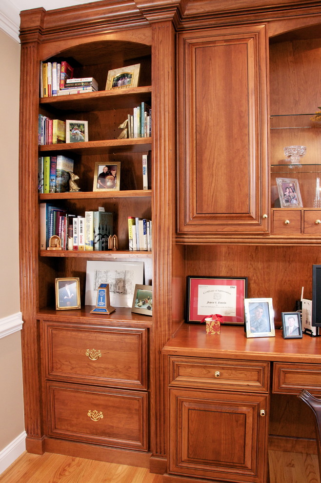 Williamsburg Office & Bookcases