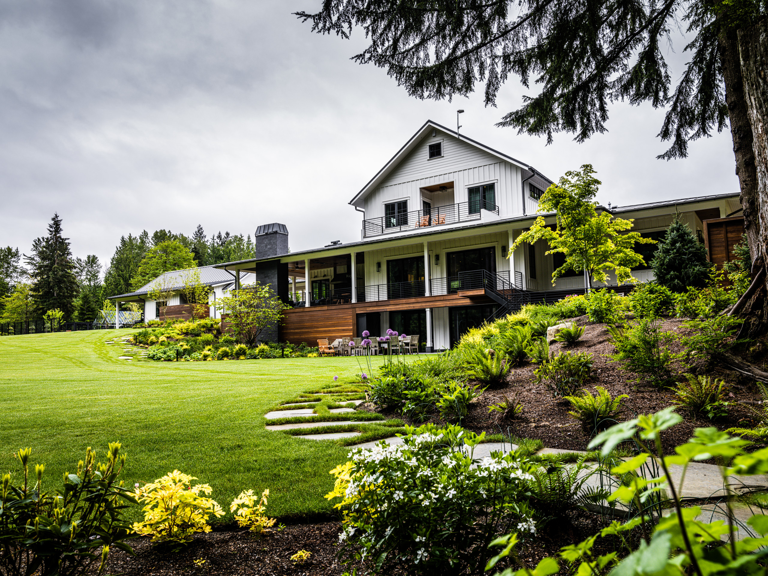 Lower Garden to House view
